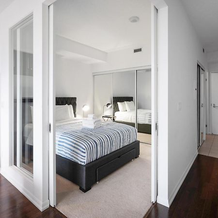 Downtown Toronto 1 Bdrm Condo With Parking And Views Dış mekan fotoğraf